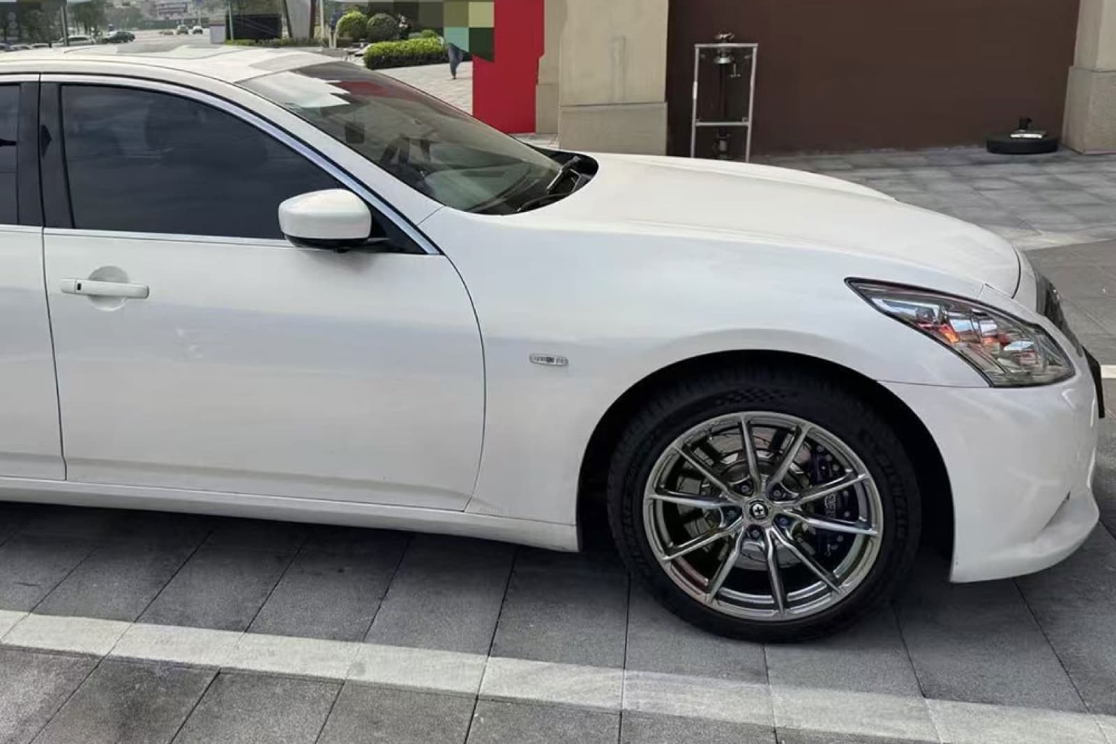 Infiniti G25 — Комплект по кругу: 6-поршневой S66C + задний S22AR · диски 332/355 мм