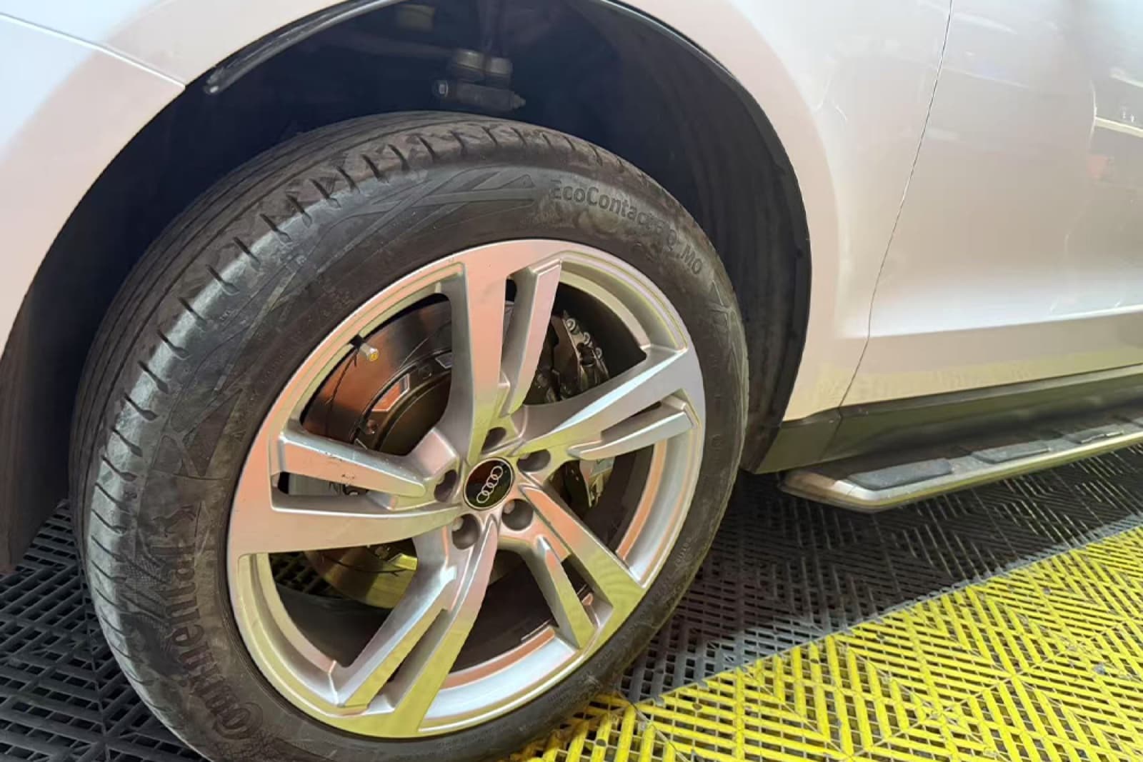 Audi Q5 — Комплект 6-поршневой S67A · диск 400 мм — фото 4
