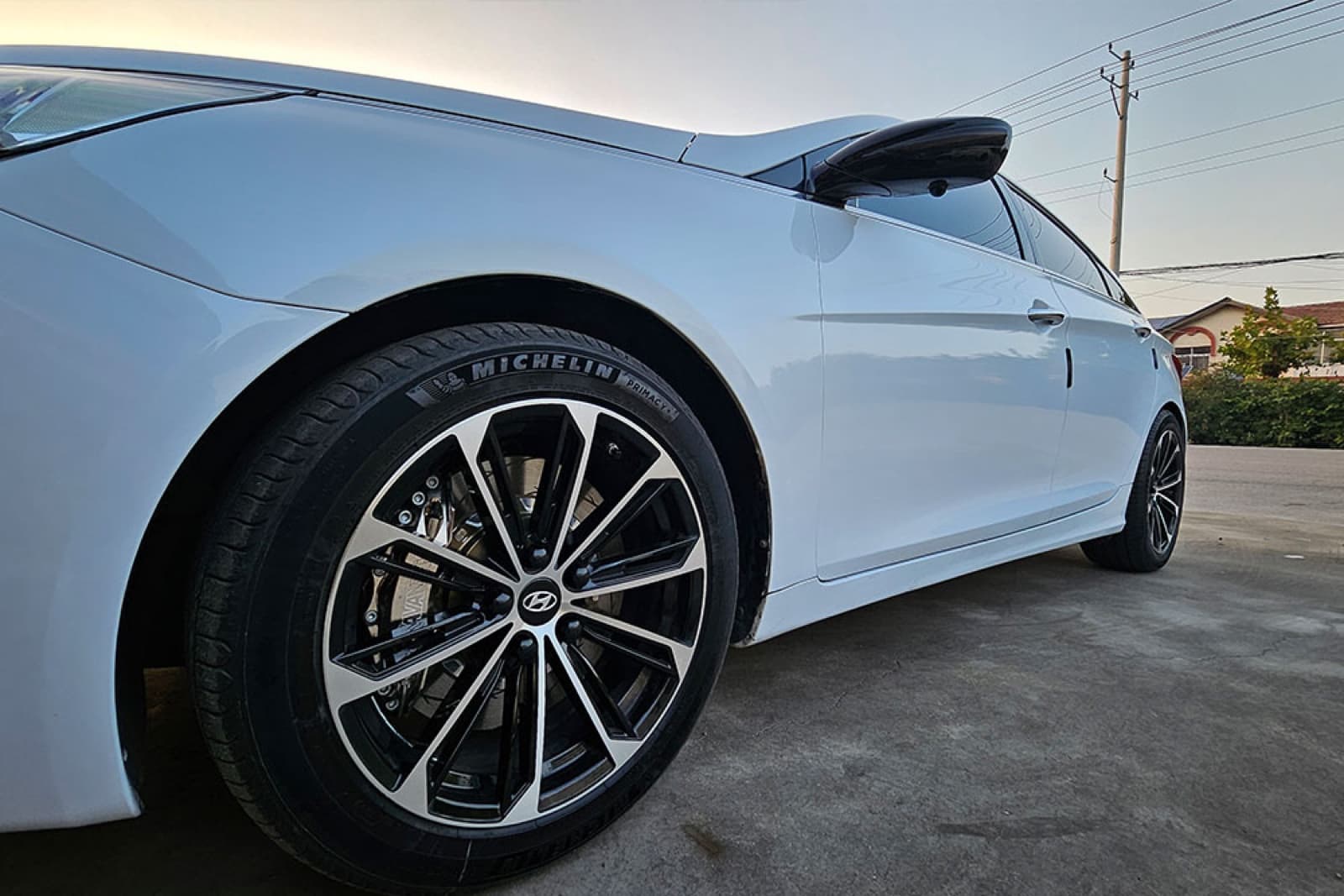 Hyundai Sonata (YF) — Комплект по кругу: 6-поршневой S66C + задний S47R · диски 355 мм